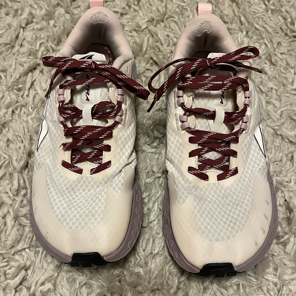 Altra Women's Cream and Burgundy Athletic Shoes